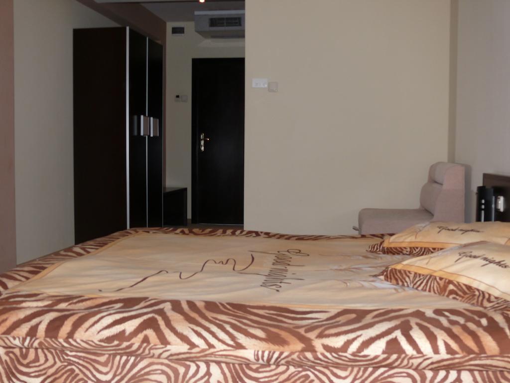 Hotel Brilliantin Sliven Oda fotoğraf