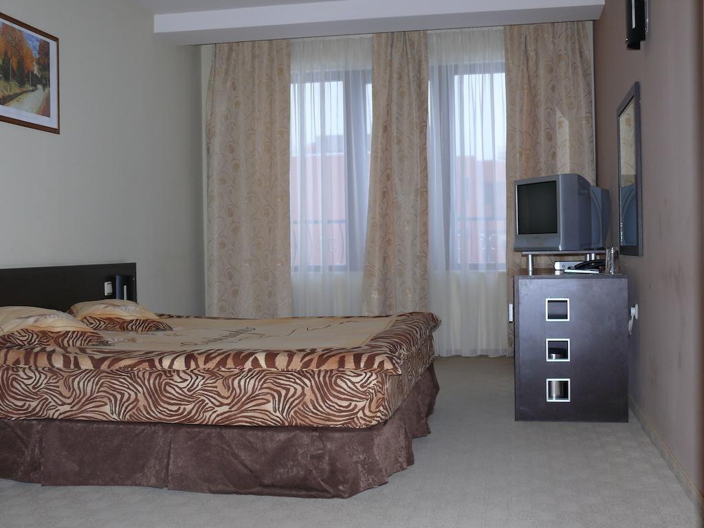 Hotel Brilliantin Sliven Oda fotoğraf