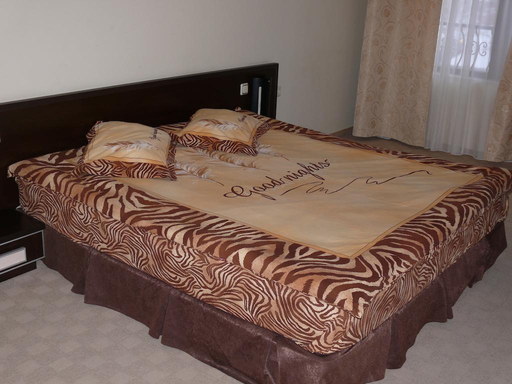 Hotel Brilliantin Sliven Oda fotoğraf